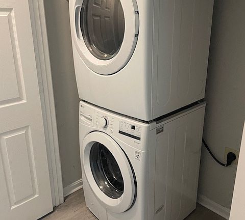 5th image of 110 Brightwater Dr #1