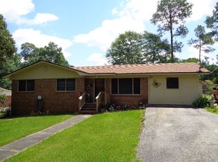 203 Diamond Ave, Atmore, AL 36502