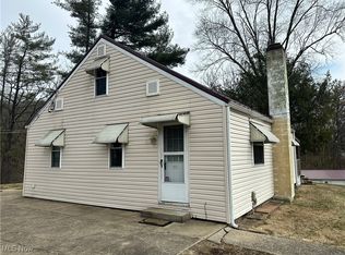 8752 N Rokeby Dr NW, McConnelsville, OH 43756