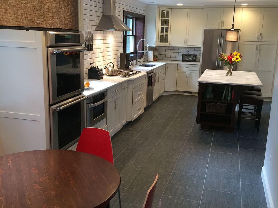 2nd image of 12 Osage Ct