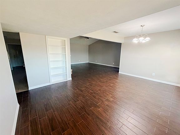 3rd image of 8601 Woodside Rd
