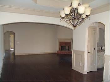 5th image of 467 Lake Vista Dr