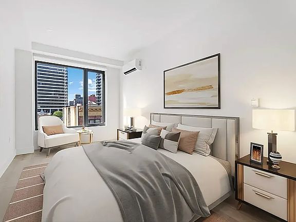 3rd image of 215 E 124th St #12M