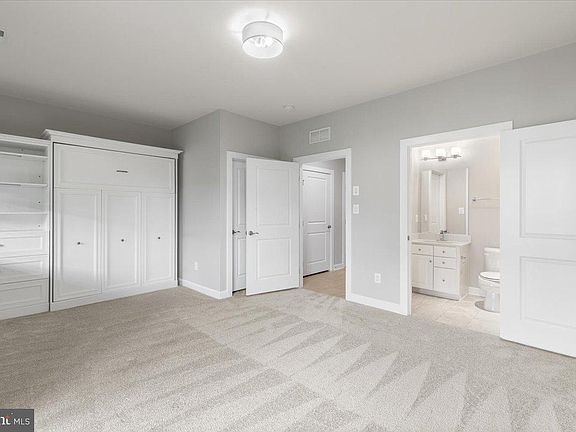5th image of 3117 Sundrops Ct