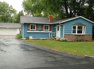 801 Standish Ct, Batavia, IL 60510