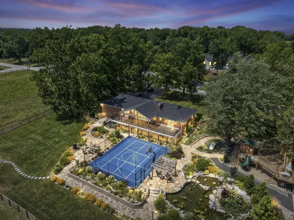 2248 W Farm Road 76, Springfield, MO 65803