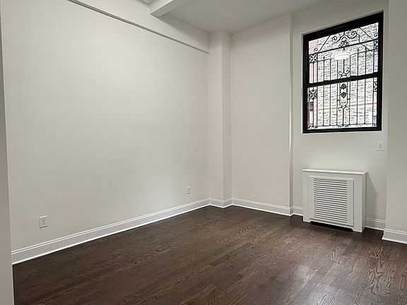 5th image of 25 W 68th St #1E