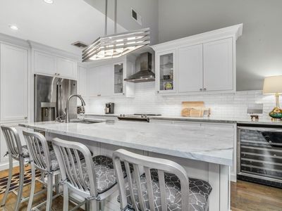 63 Hale Ln, Darien, CT, 06820