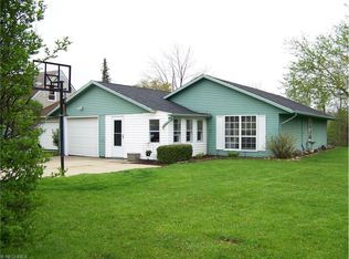 920 Waterloo Ln, Medina, OH