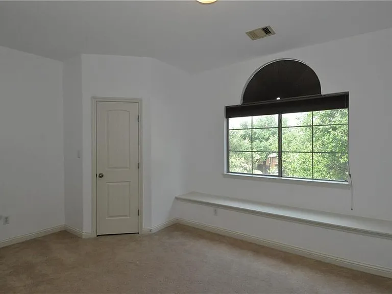 3323 Pine Needle Cir — Photo 19