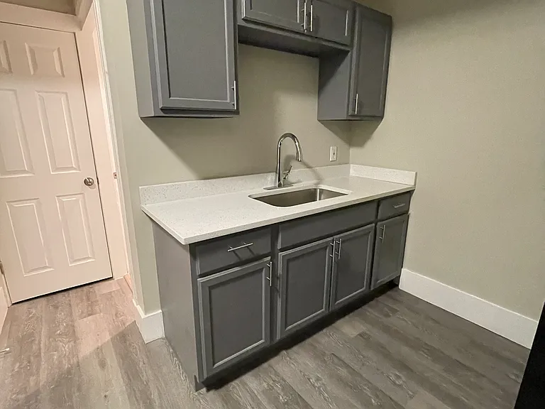 1715 Kinney Ave #2 — Photo 1