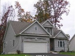 16 River Town Rd, Windsor, CT 06095