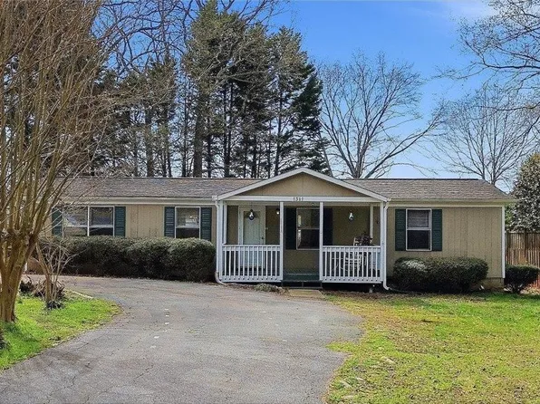 1361 Hickory Nut Rd, Inman, SC 29349