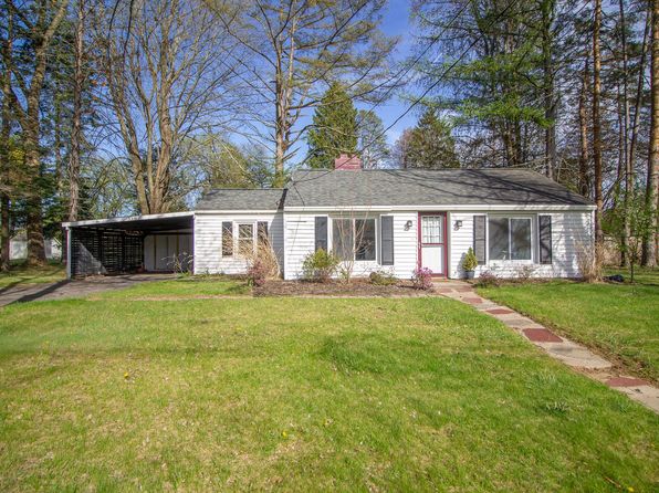 934 Mohegan Rd