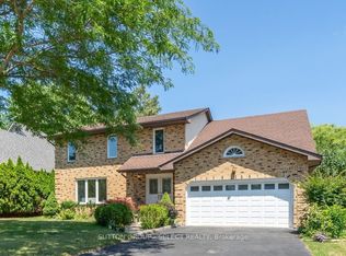 9 Ullswater Cres, London, ON N6G 4L4