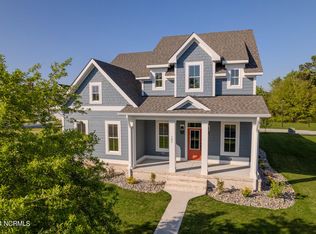 303 Cannonsgate Dr, Newport, NC 28570