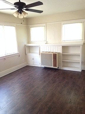 2nd image of 2842 E 6th St APT B