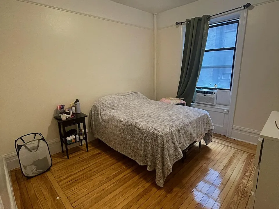 W 146th St