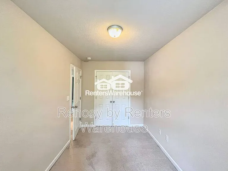 4139 Franklin St — Photo 37