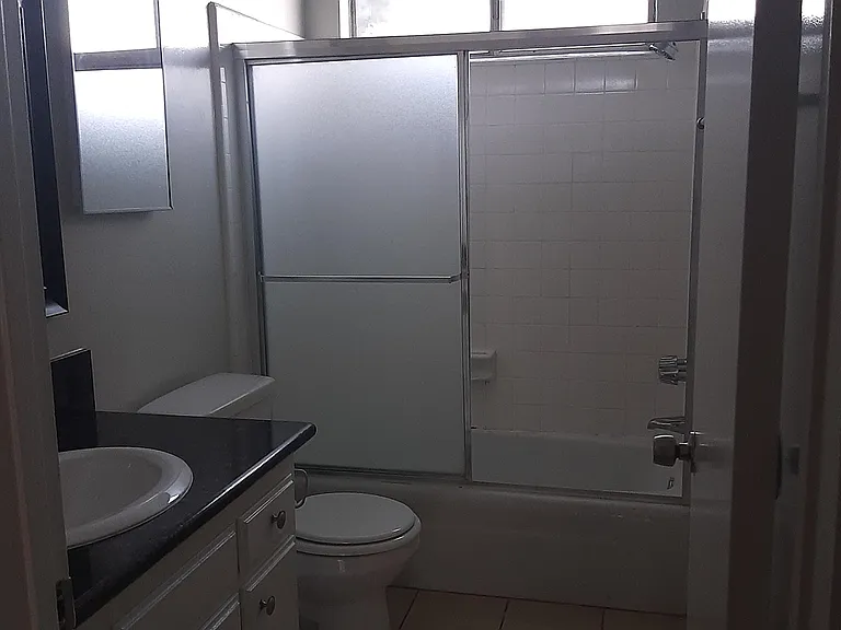 4475 Rosewood Ave #112 — Photo 3