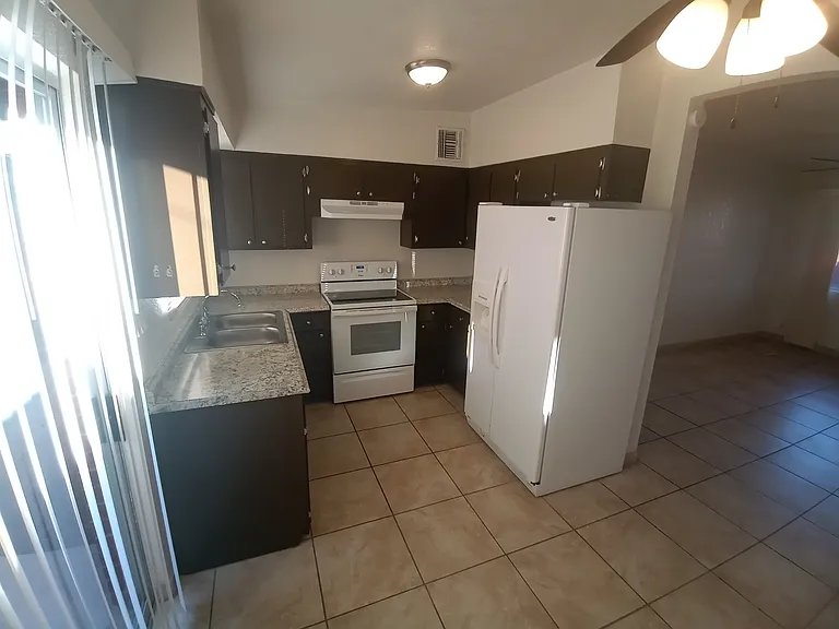 1467 E Glenn St #1467 — Photo 5