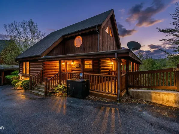 1808 Panther Path Way, Sevierville, TN 37876