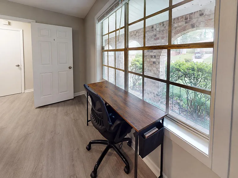 Bressler Cir — Photo 2