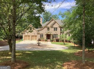2715 Henderson Rd, Tucker, GA 30084