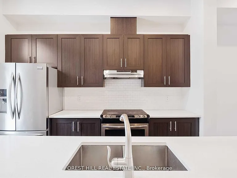 9144 Bathurst St — Photo 18