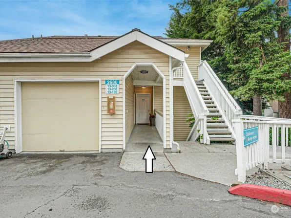 2680 118th Avenue SE #203, Bellevue, WA 98005