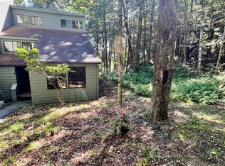 98 Woodside Cir, Torrington, CT 06790