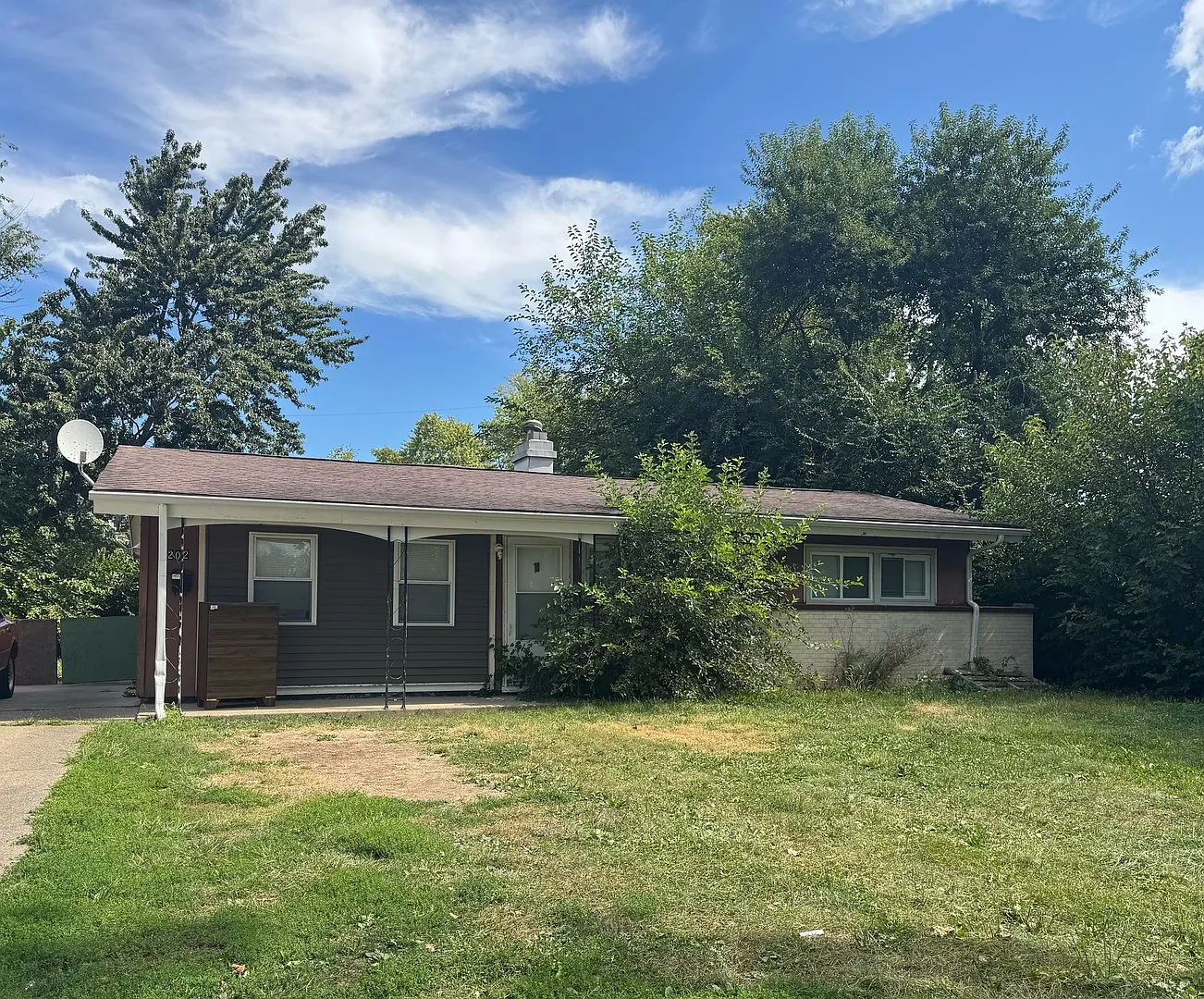 1202 Joanne Ln photo 1