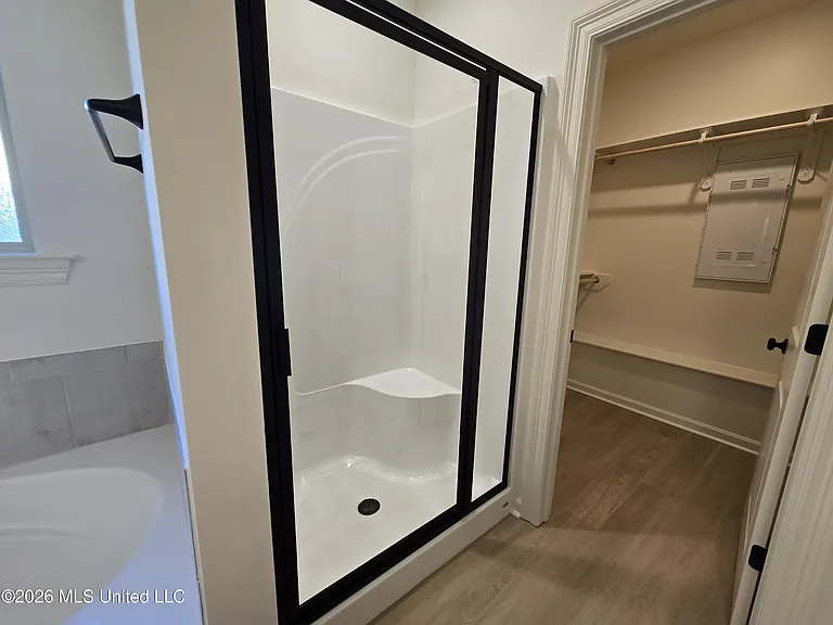 15395 Percy St — Photo 21