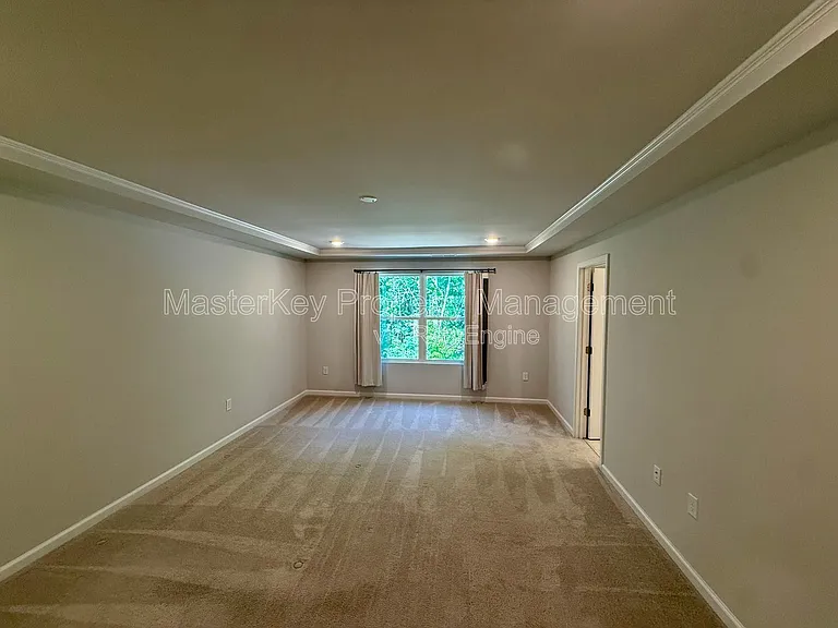 181 Millennium Dr — Photo 6