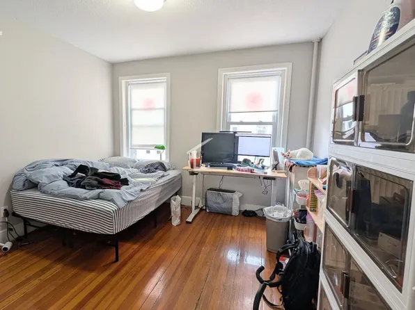 1119 Commonwealth Ave, Allston, MA