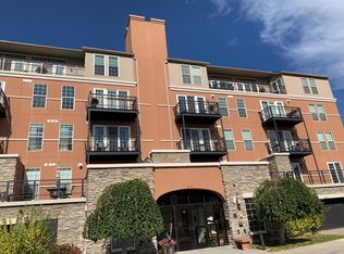 640 11th St UNIT 104, Golden, CO 80401