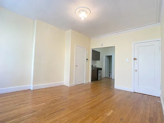 Rented by Oxford Property Group | media 4