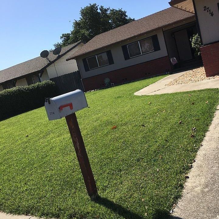1st image of 2714 Bunker Hill Dr