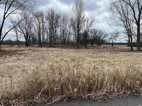 1055 W Indiana Ave, Upland, IN 46989