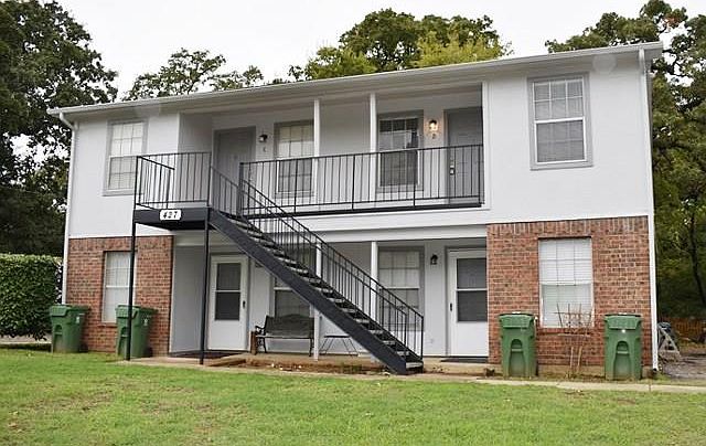 1st image of 427 Vonner Ct APT D