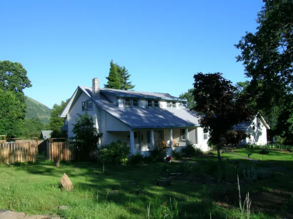 181 S 1st Ave, White Salmon, WA 98672