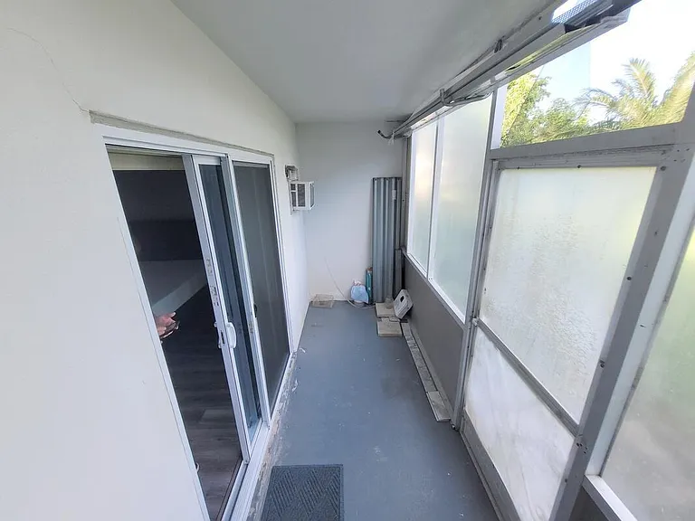 101 Hastings E #G — Photo 35