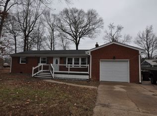 2404 Meiggs Rd, Chesapeake, VA 23323