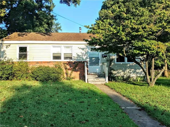 1 Kilbride Ct, Chesapeake, VA 23325