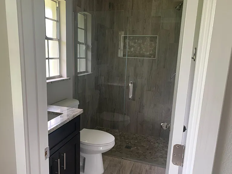 7674 Glenmoor Ln — Photo 4
