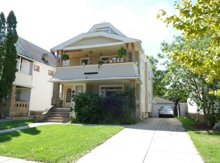 2184 Atkins Ave, Lakewood, OH 44107