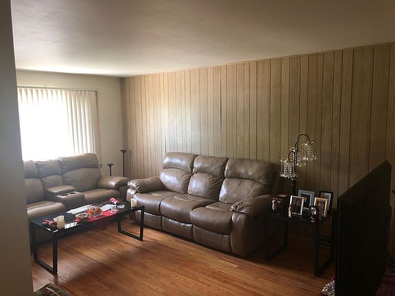 3rd image of 2524 W Halsey Ave