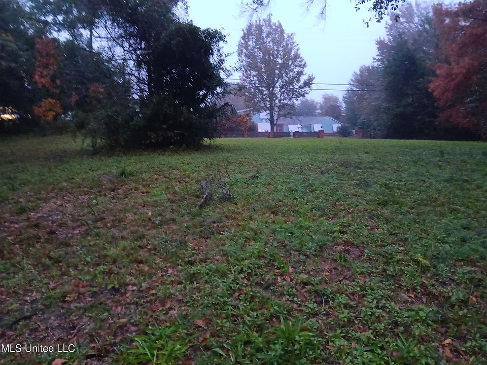 2nd image of S Island View Ave