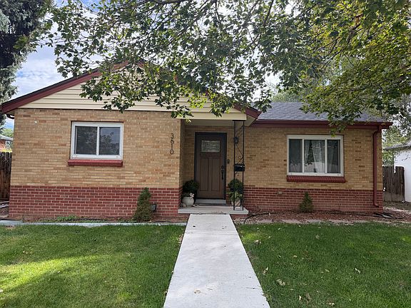 2nd image of 3610 Magnolia St