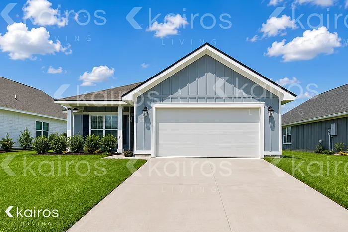 4 bed, 3.0 bath, 1987 sqft, $2,295 — Photo 1